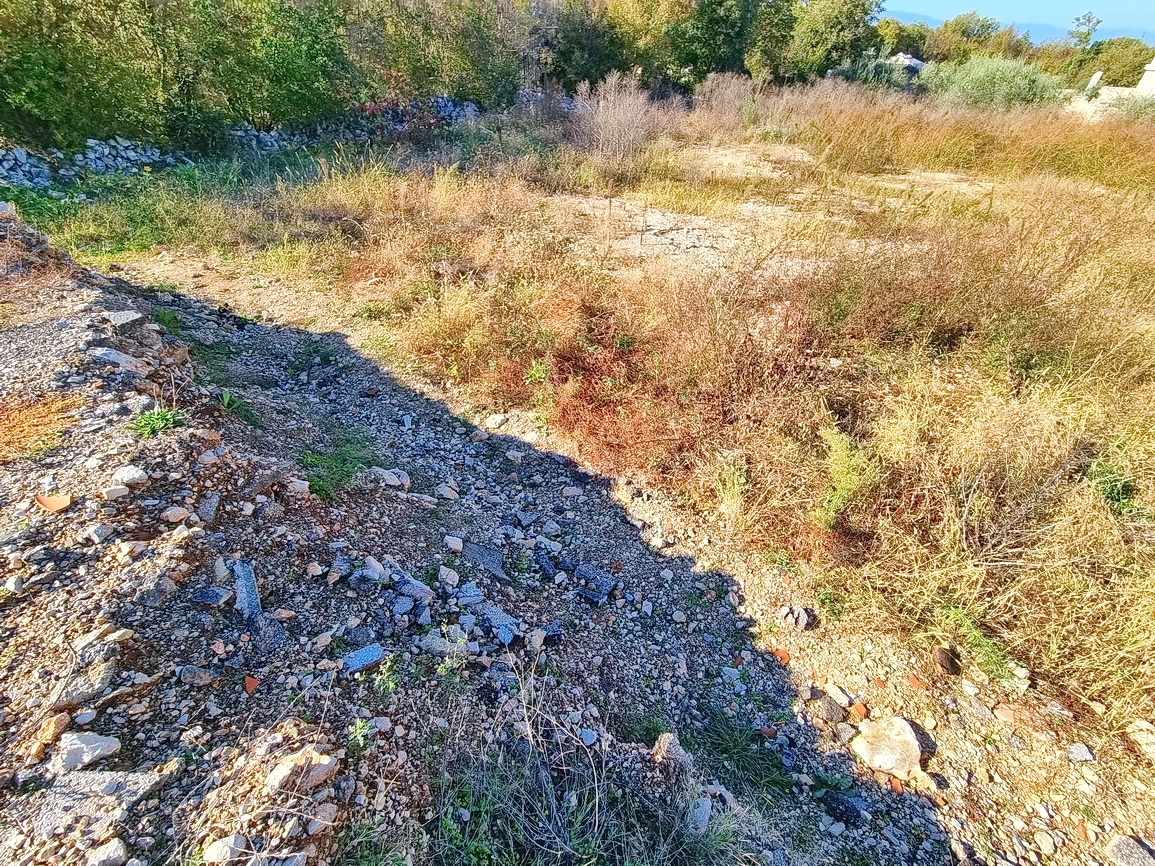 Malinska, izjemno kakovostno gradbeno zemljišče na zelo dobri lokaciji!