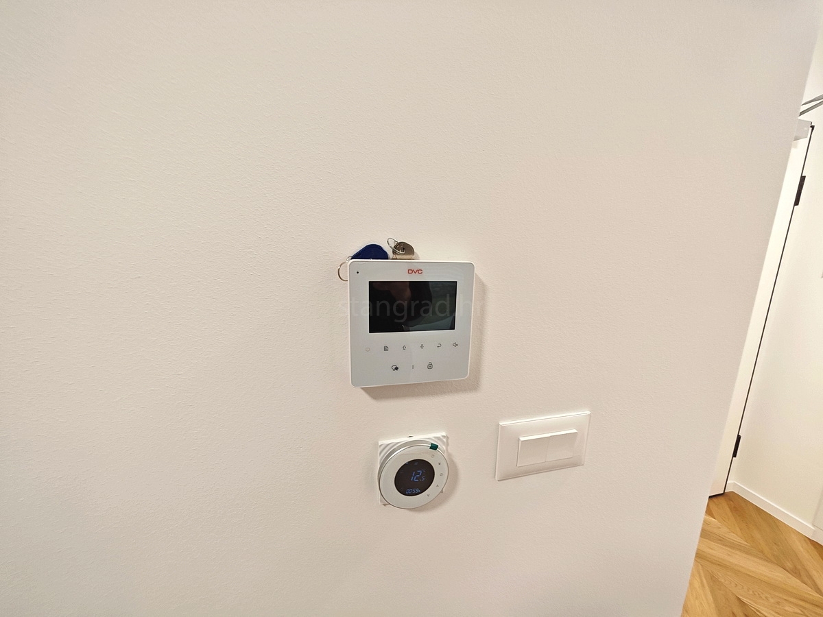 Grad Krk, novo stanovanje z vrtom v središču mesta!