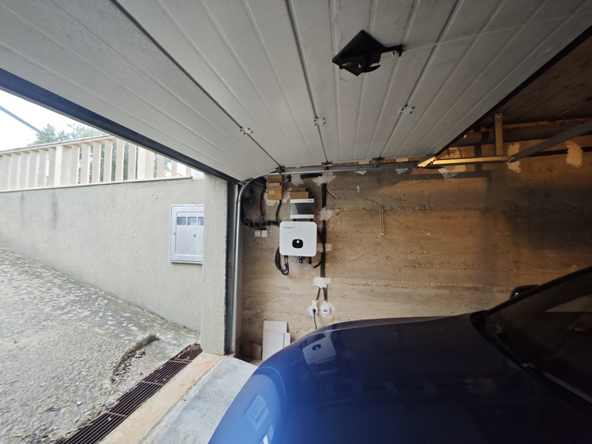 Krk, samostojna hiša z velikim vrtom in bazenom!