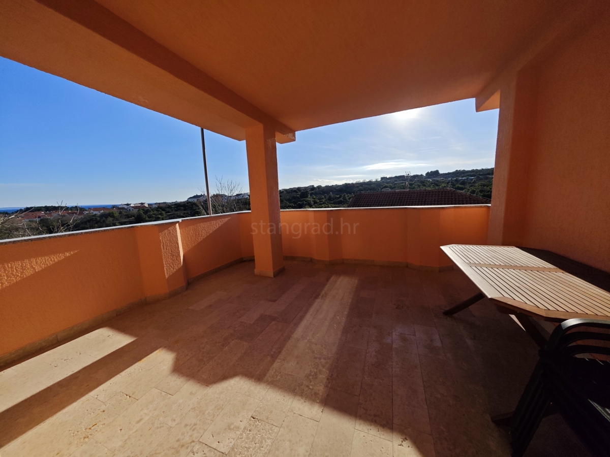 Krk, dvosobno stanovanje v 1. nadstropju s pogledom na morje!