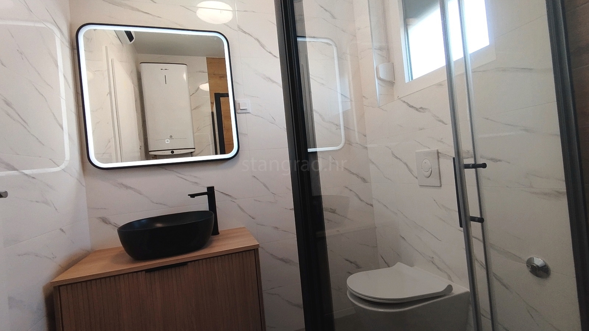 Novi Vinodolski, novo dvosobno stanovanje 1. nadstropje z razgledom!