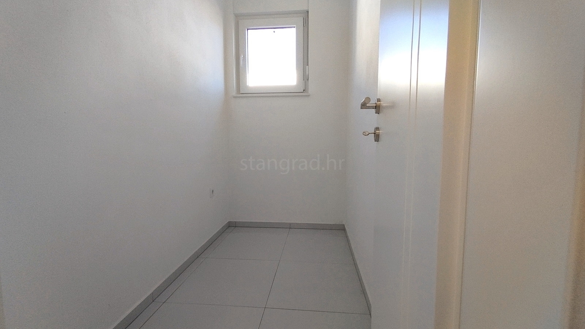 Novi Vinodolski, novo dvosobno stanovanje 1. nadstropje z razgledom!