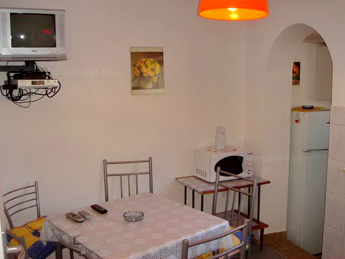 Crikvenica, hiša v centru na ekskluzivni lokaciji, PRODAM!