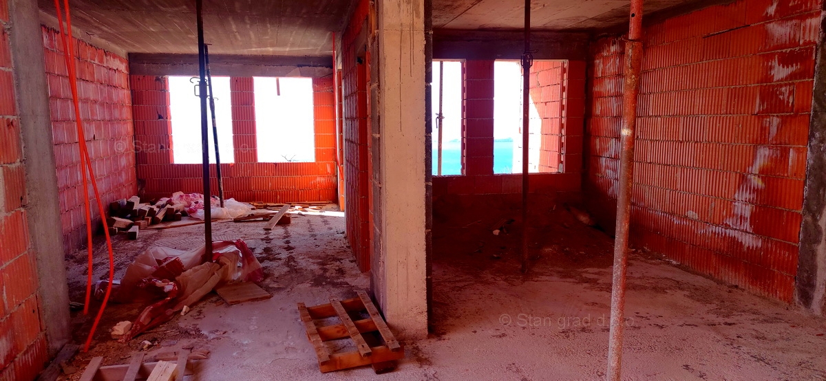 Crikvenica, okolica, apartma v pritličju z odprtim pogledom na morje, PRODAJA!