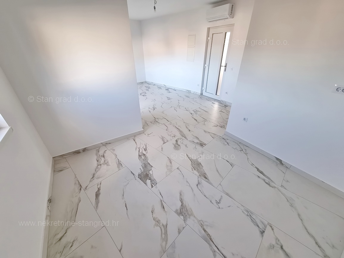 Uvala Soline, apartma v 2. nadstropju s pogledom na morje!