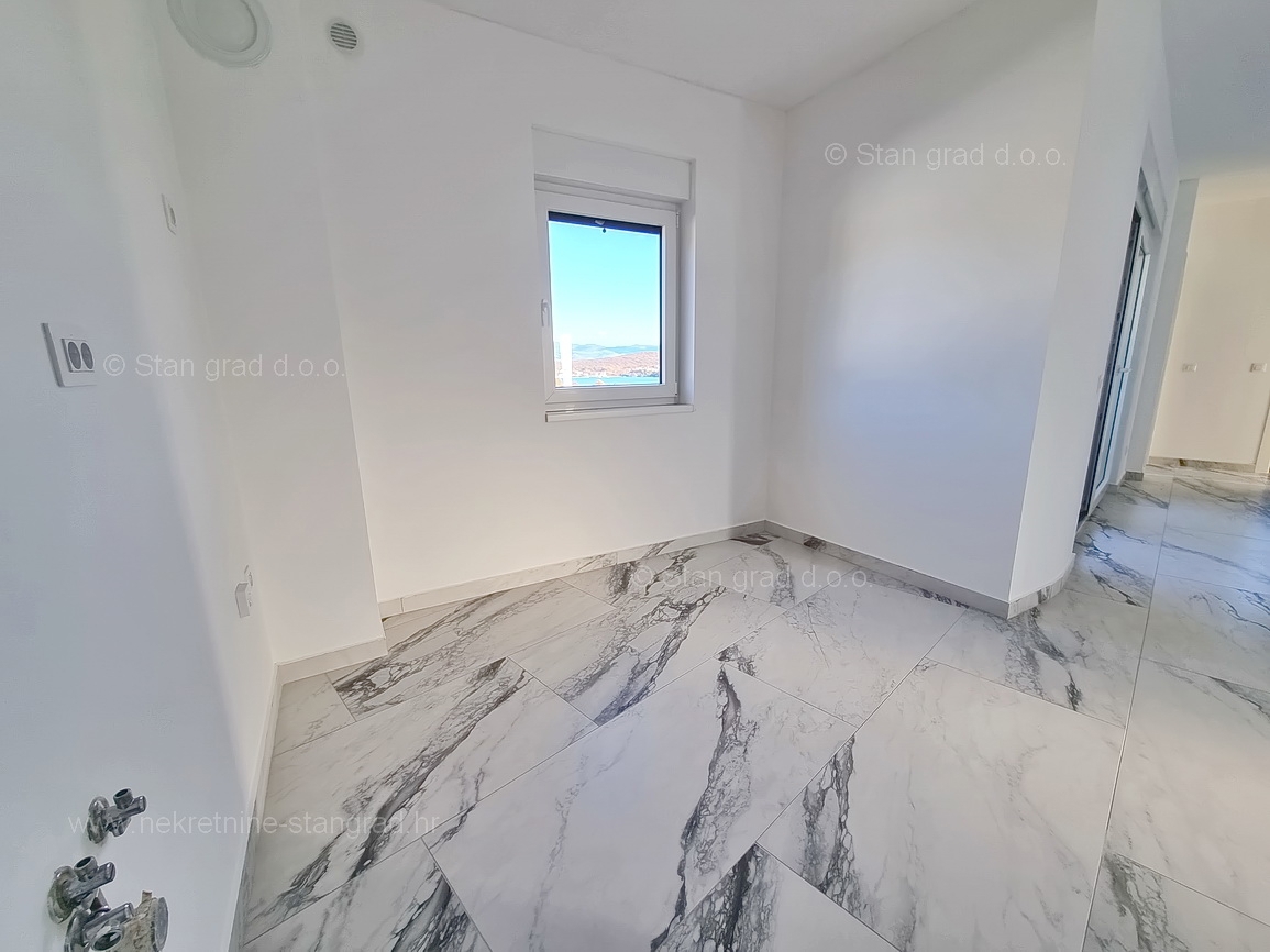 Uvala Soline, apartma v 2. nadstropju s pogledom na morje!