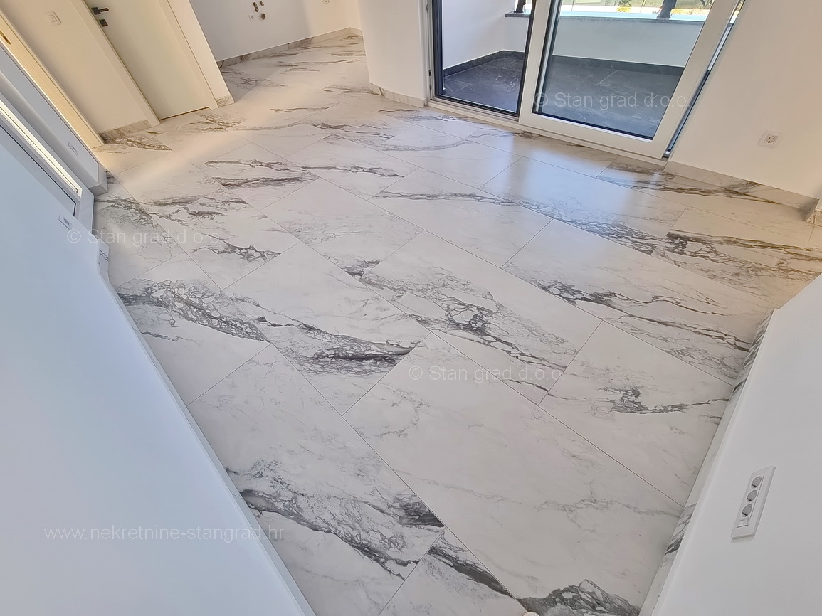 Uvala Soline, apartma v 2. nadstropju s pogledom na morje!