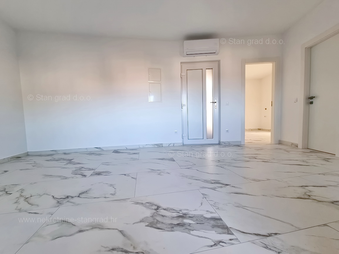Uvala Soline, apartma v 2. nadstropju s pogledom na morje!