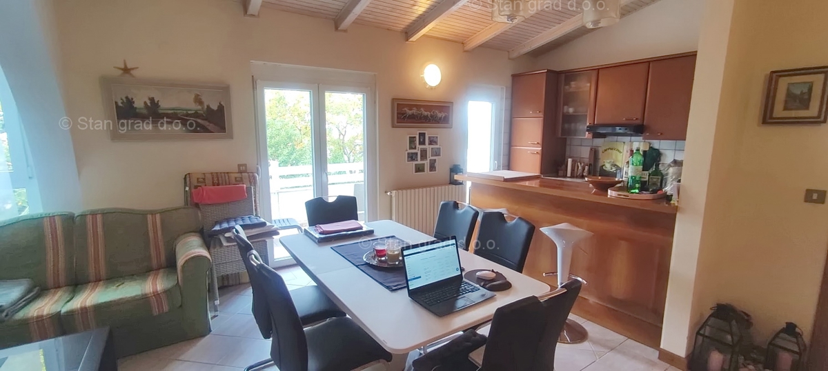 Malinska, opremljen apartma blizu plaže!