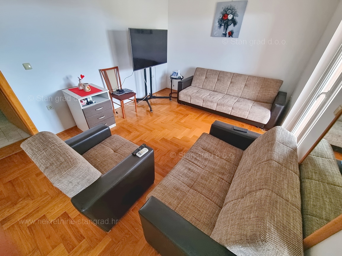 Malinska, opremljen apartma v 2. nadstropju s pogledom na morje!