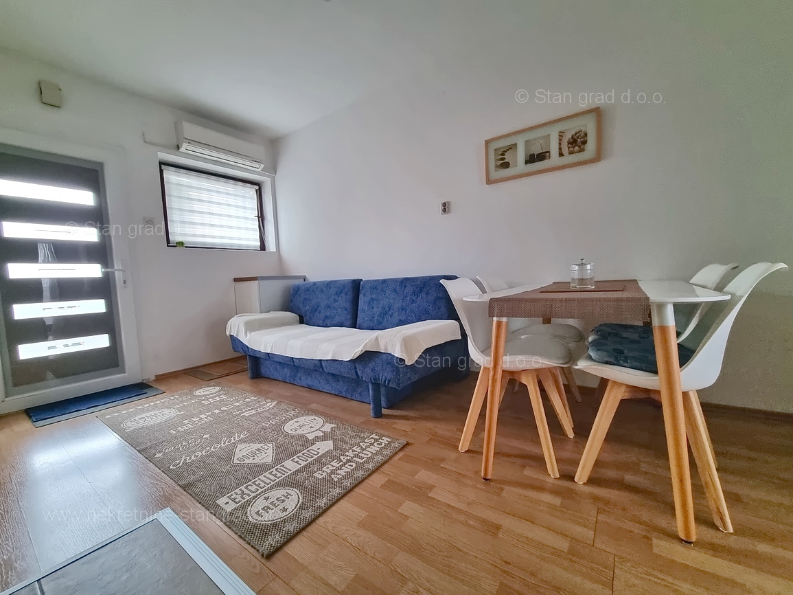 Malinska, opremljen apartma blizu morja s pogledom!