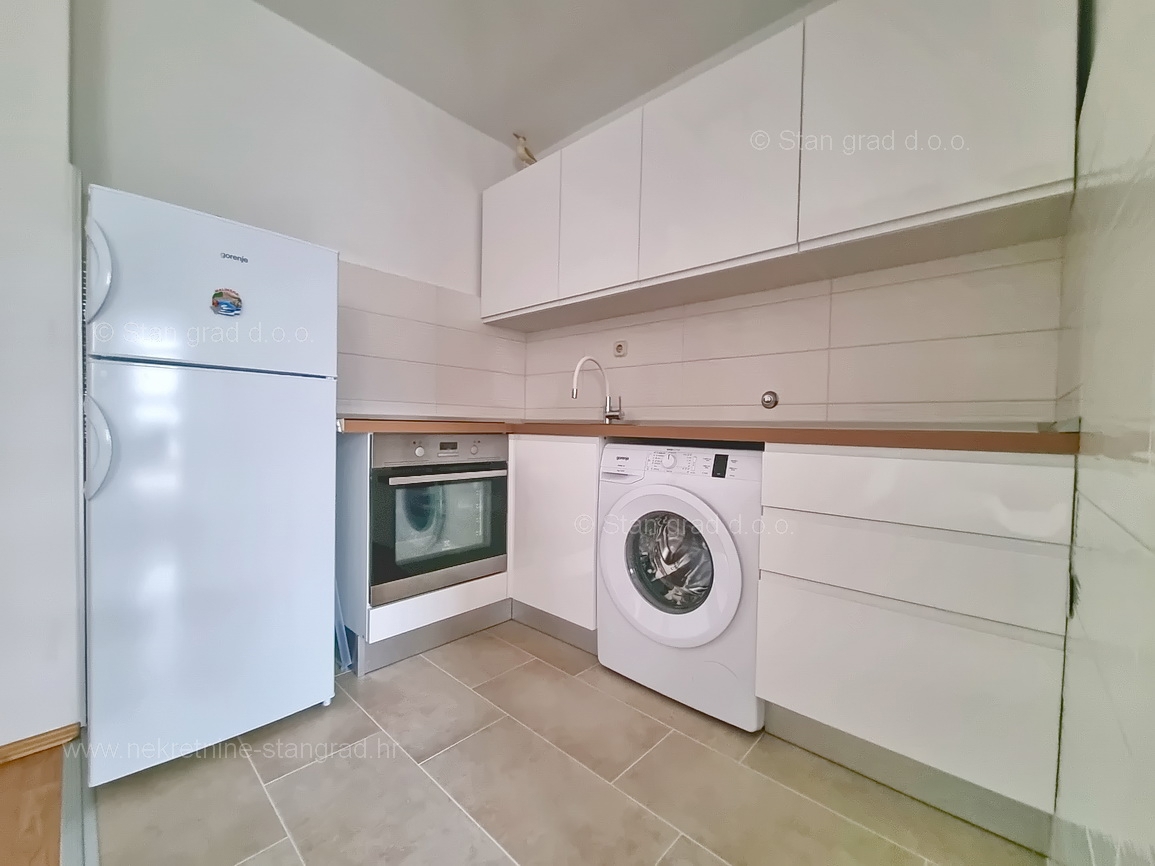Malinska, opremljen apartma blizu morja s pogledom!