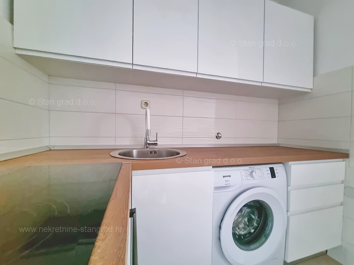 Malinska, opremljen apartma blizu morja s pogledom!