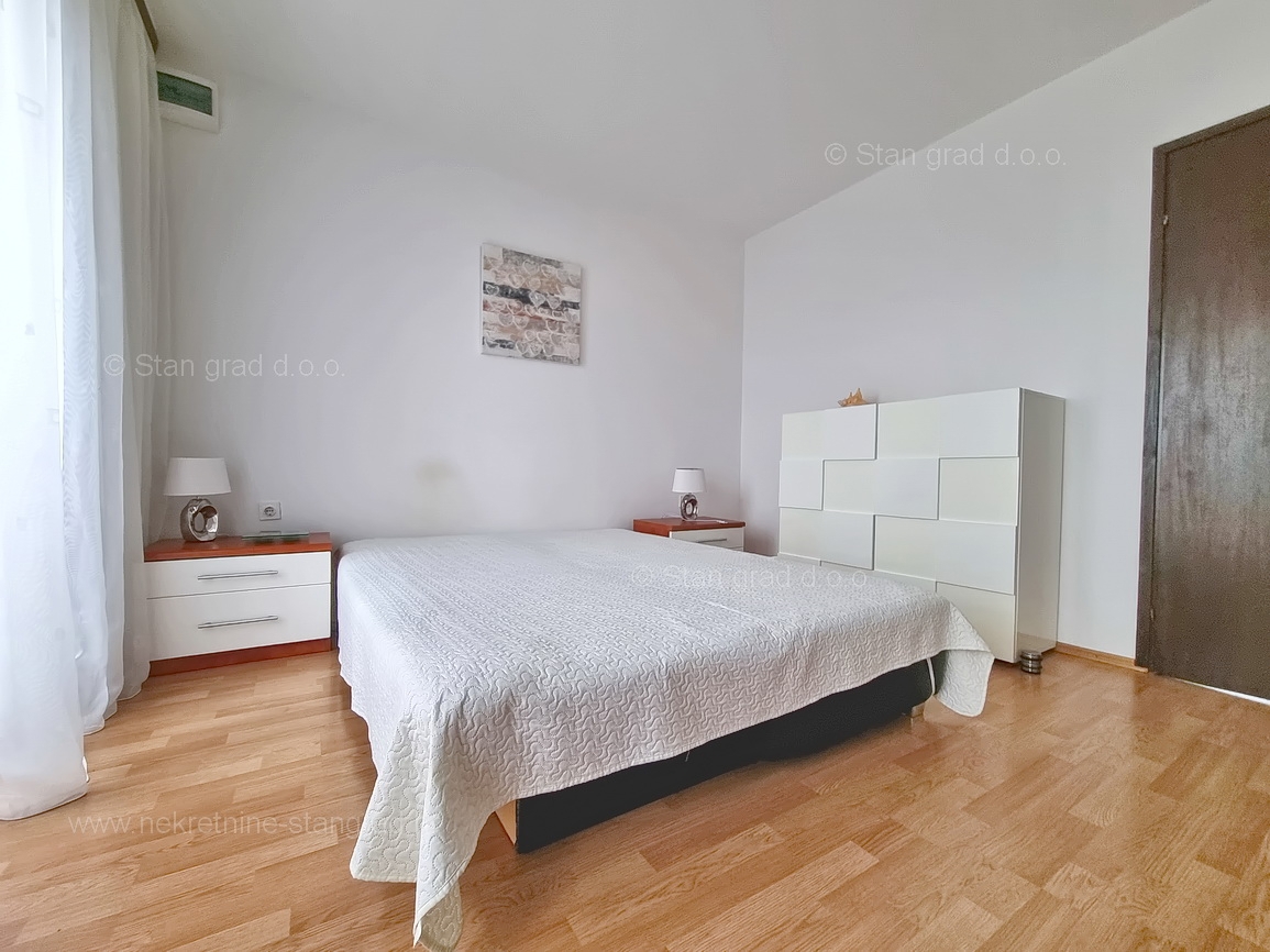 Malinska, opremljen apartma blizu morja s pogledom!