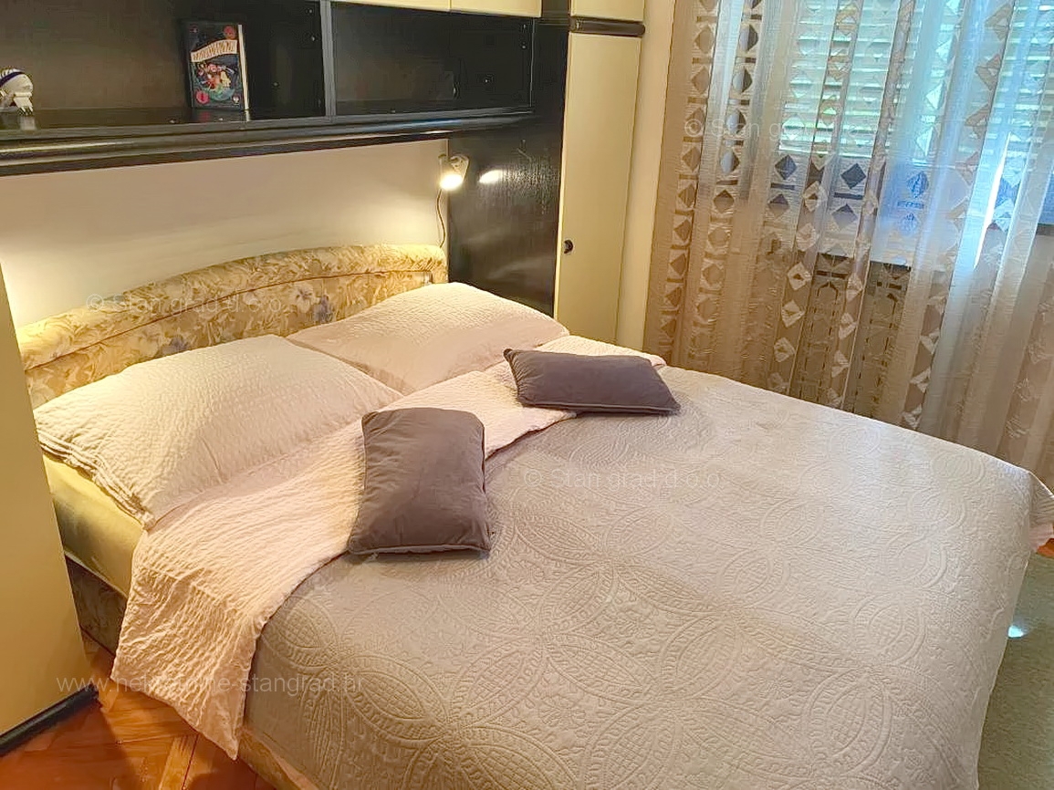 Malinska, lepa samostojna hiša z bazenom in vrtom!