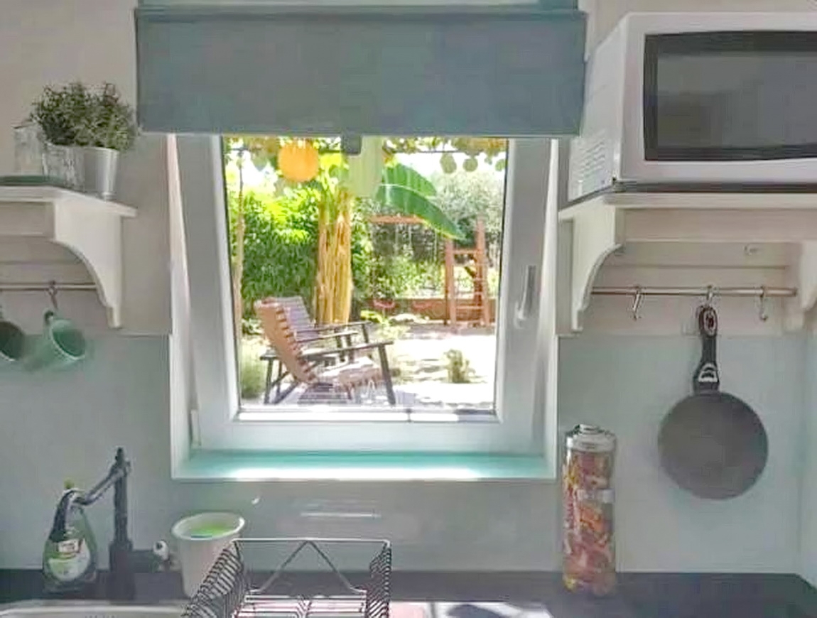 Krk, garsonjera v pritličju z vrtom!