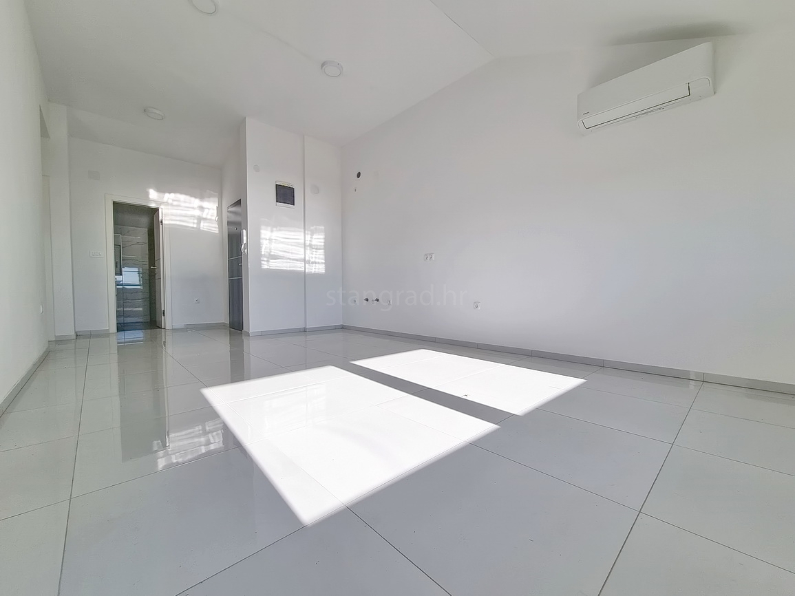 Crikvenica, dvosobno stanovanje v novogradnji blizu morja!