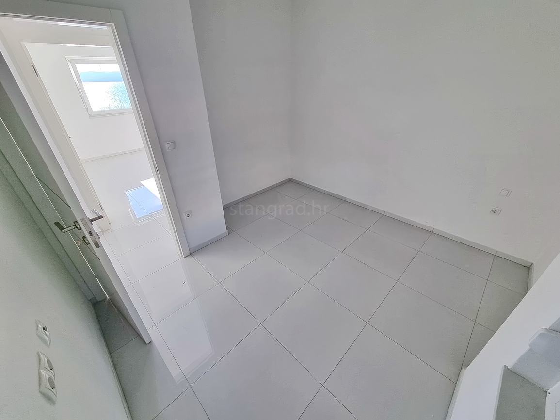 Crikvenica, dvosobno stanovanje v novogradnji blizu morja!