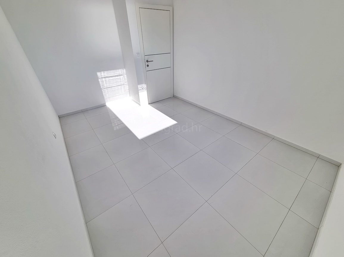 Crikvenica, dvosobno stanovanje v novogradnji blizu morja!