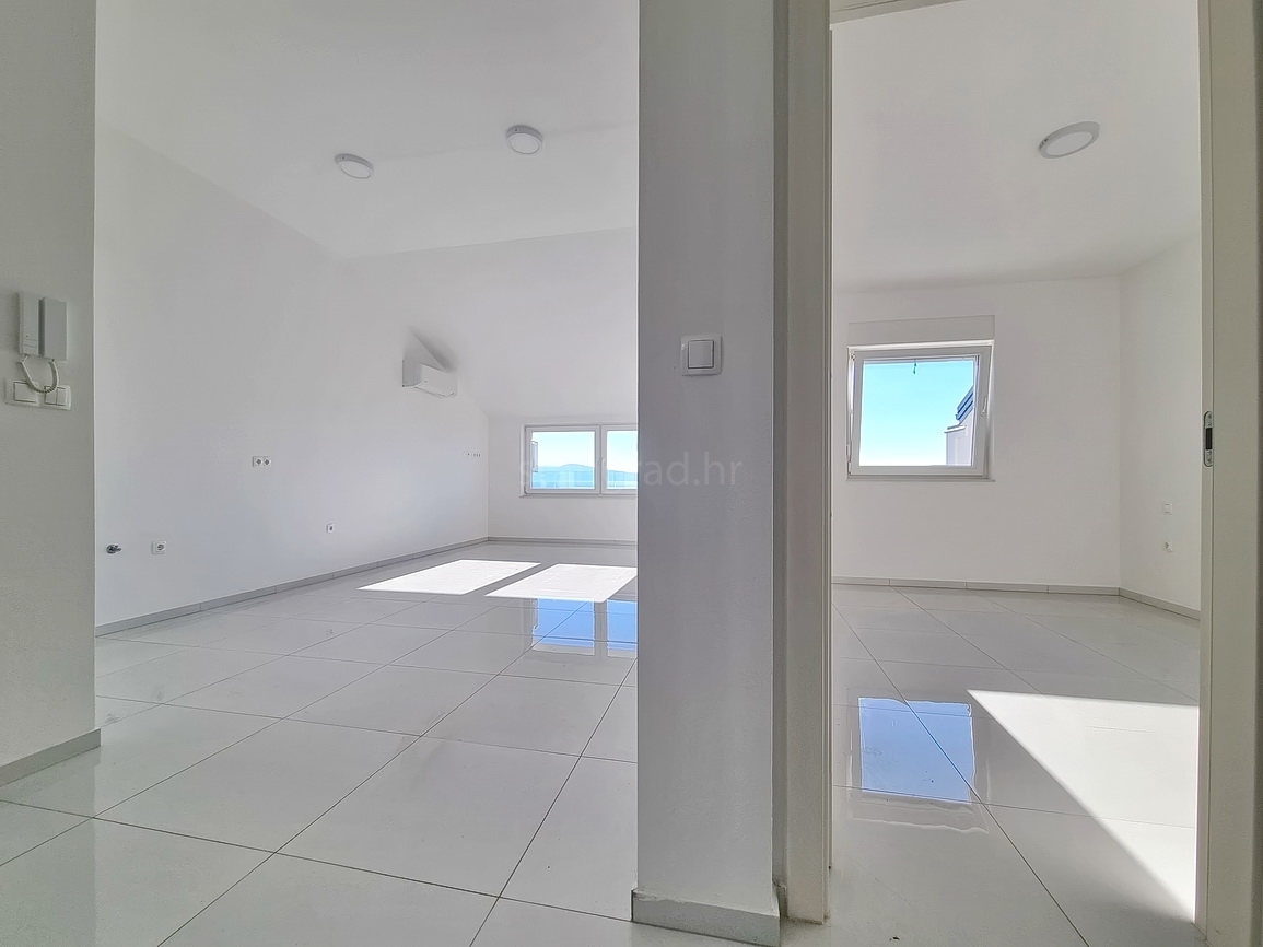 Crikvenica, dvosobno stanovanje v novogradnji blizu morja!