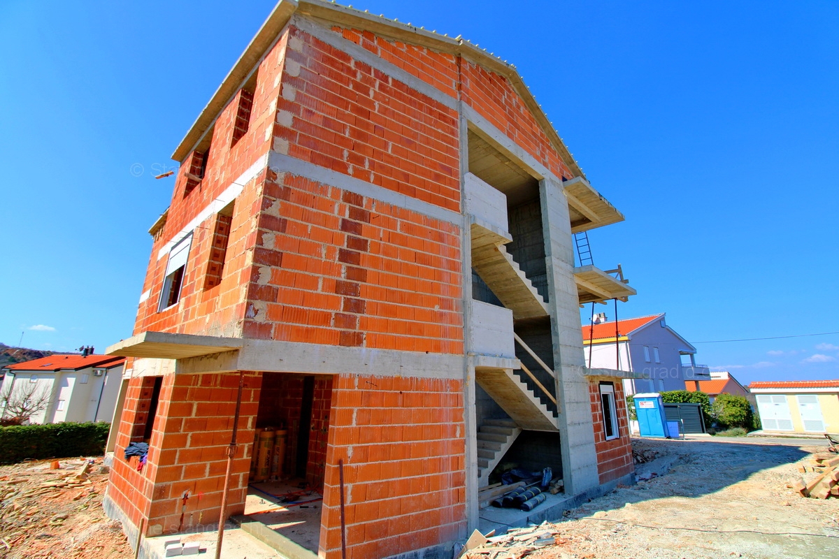 Šilo, novo stanovanje v 1. nadstropju s pogledom na morje, PRODAJA!