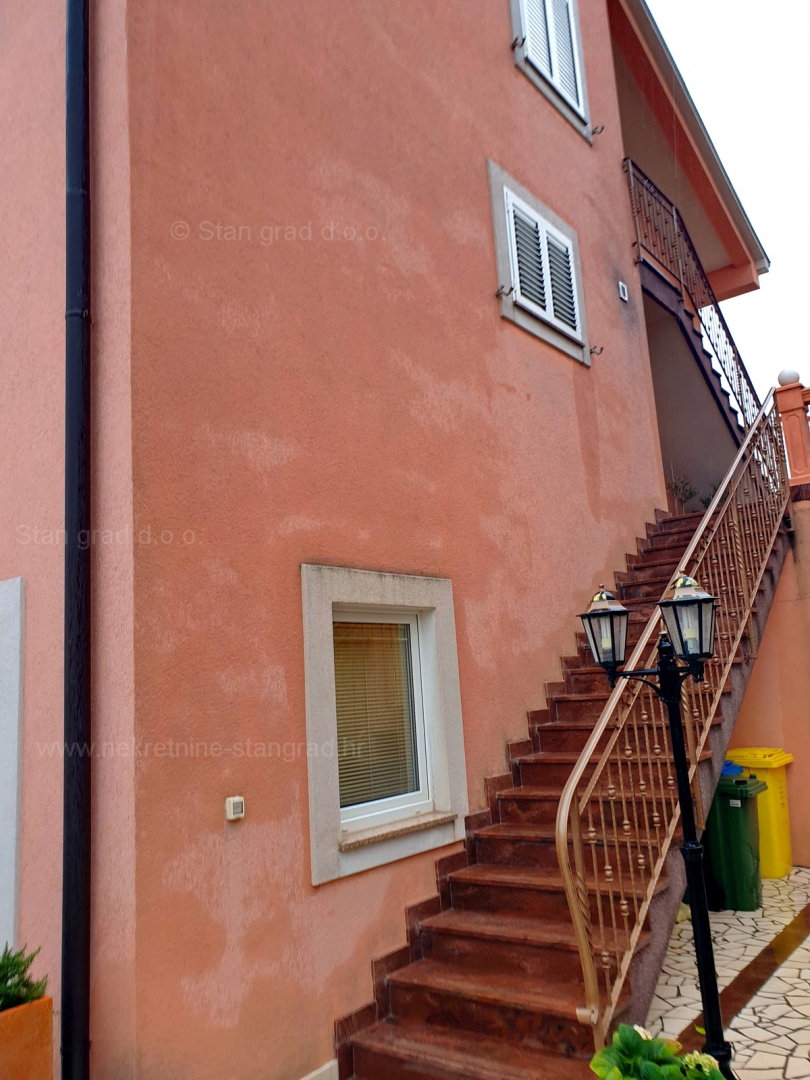 Crikvenica, luksuzna hiša z bazenom in prekrasnim pogledom na morje!