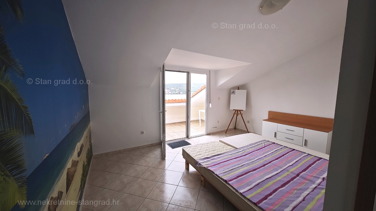 Zaliv Soline, dvoetažni apartma z odprtim pogledom na morje!