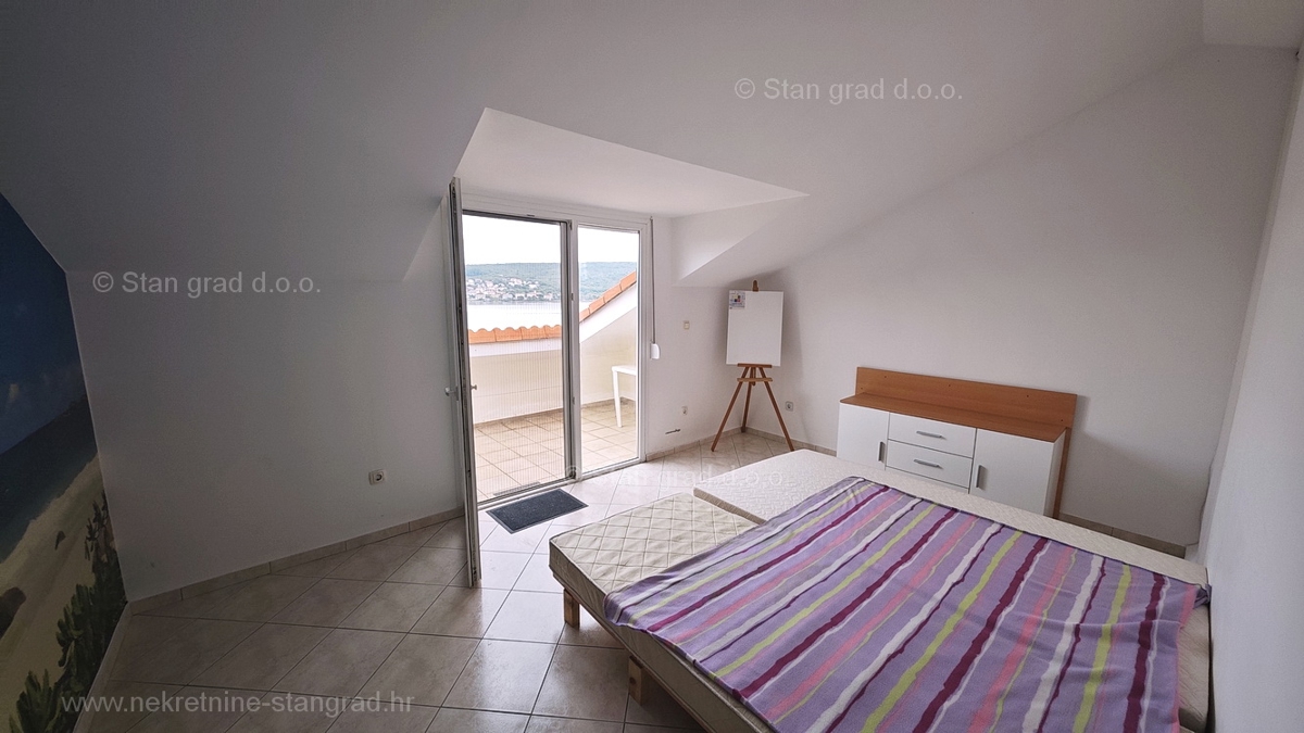 Zaliv Soline, dvoetažni apartma z odprtim pogledom na morje!