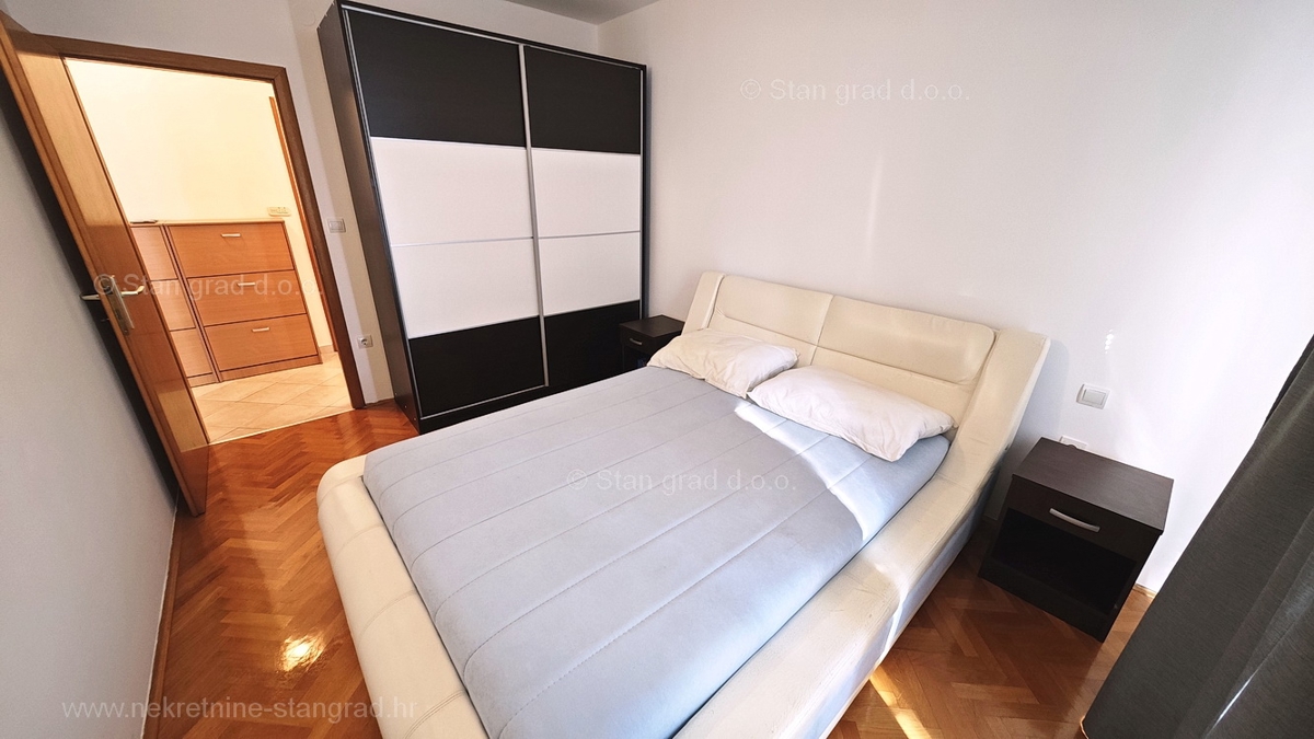 Zaliv Soline, apartma z odprtim pogledom na morje!