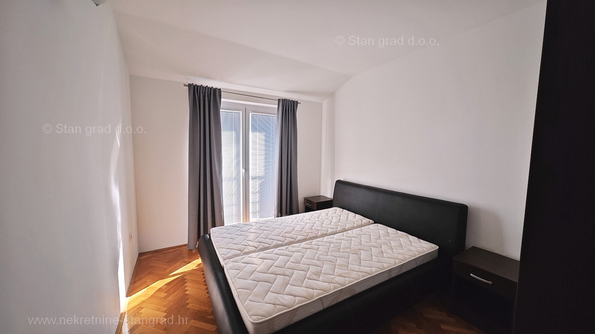 Zaliv Soline, apartma z odprtim pogledom na morje!
