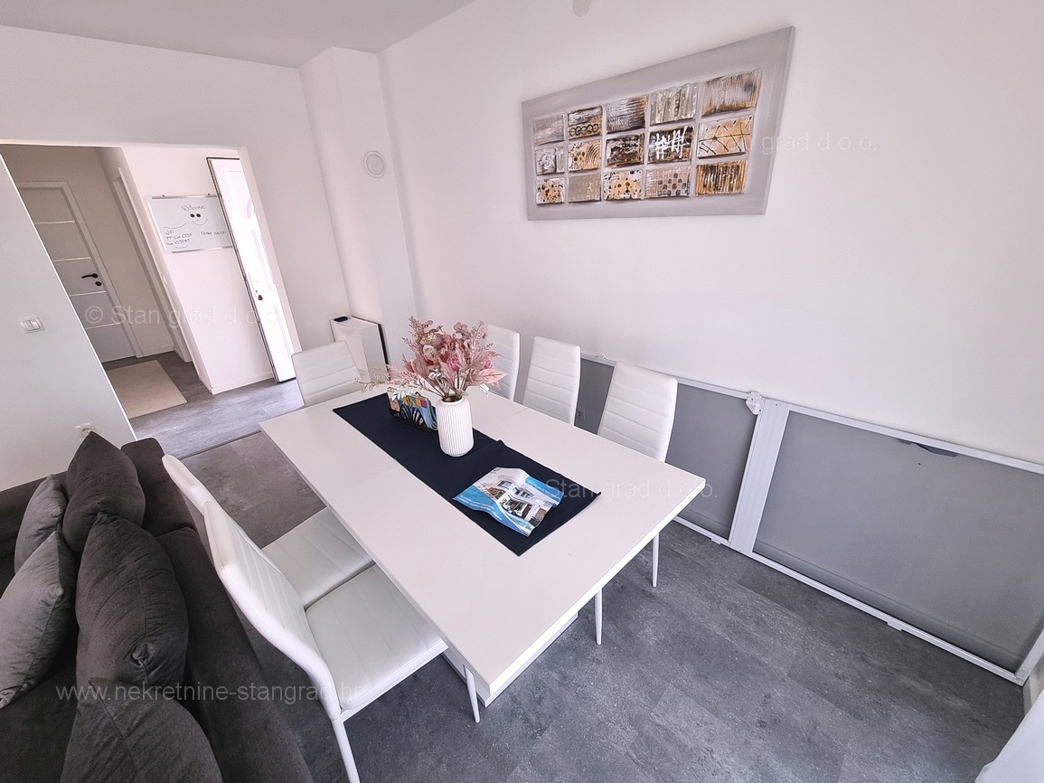 Krk okolica, apartma v pritličju z vrtom in bazenom!