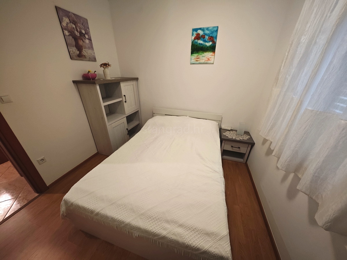 Zaliv Soline, dvoetažni apartma blizu morja!