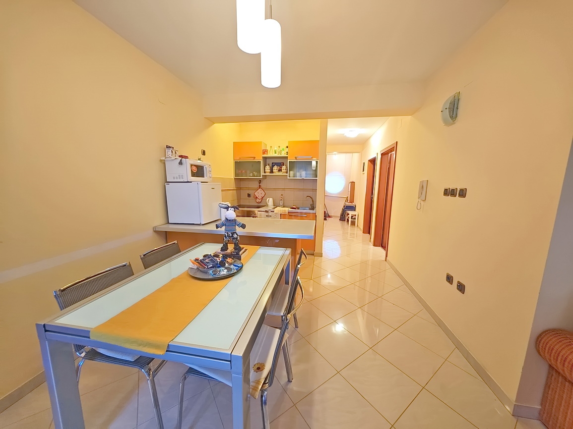 Baška, dvosobno stanovanje v 1. nadstropju z vrtom!