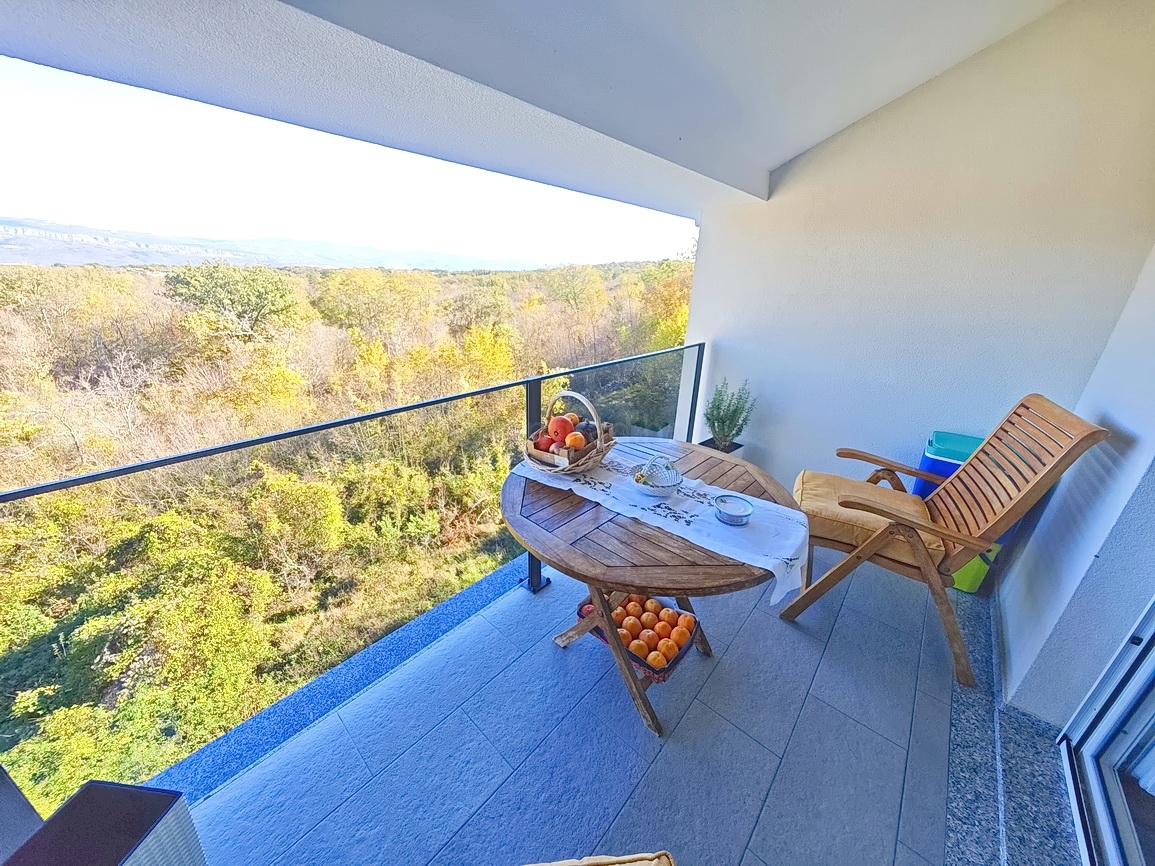 Zaliv Soline, opremljeno stanovanje v 2. nadstropju na mirni lokaciji!