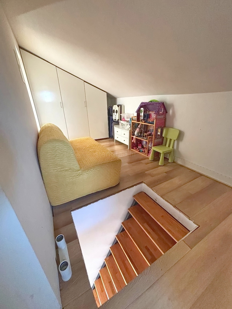 Krk, dvosobno stanovanje s pogledom na morje!