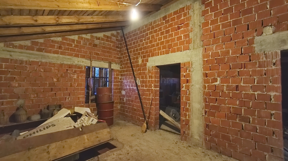 Crikvenica, stanovanje v 1. nadstropju v nedokončani fazi, blizu morja!