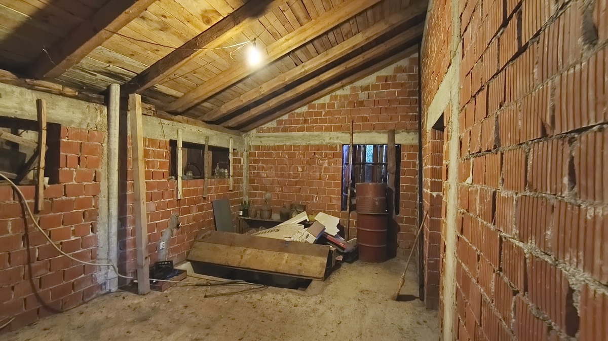 Crikvenica, stanovanje v 1. nadstropju v nedokončani fazi, blizu morja!