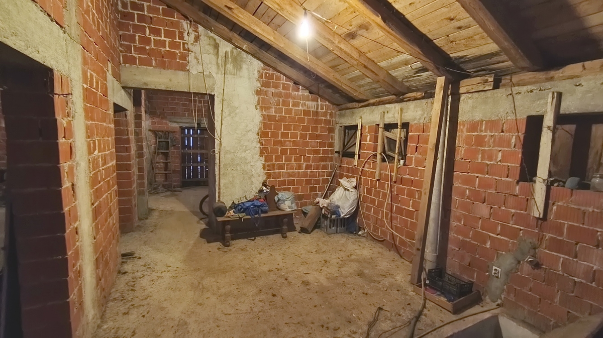 Crikvenica, stanovanje v 1. nadstropju v nedokončani fazi, blizu morja!