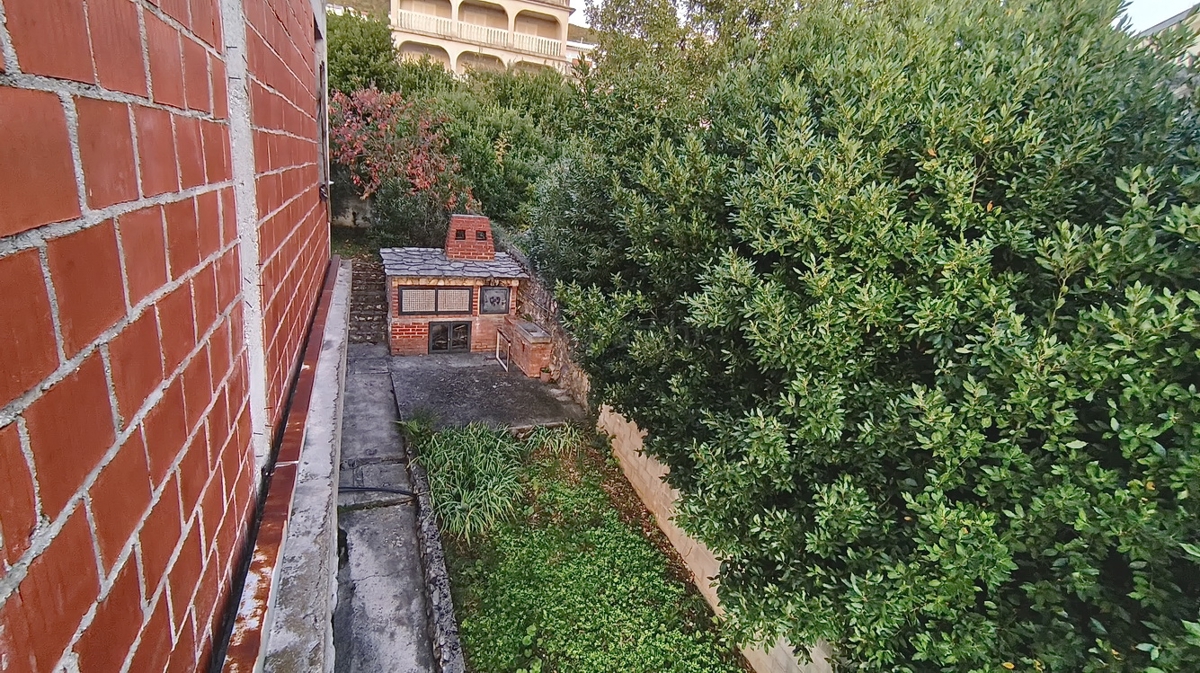 Crikvenica, stanovanje v 1. nadstropju v nedokončani fazi, blizu morja!