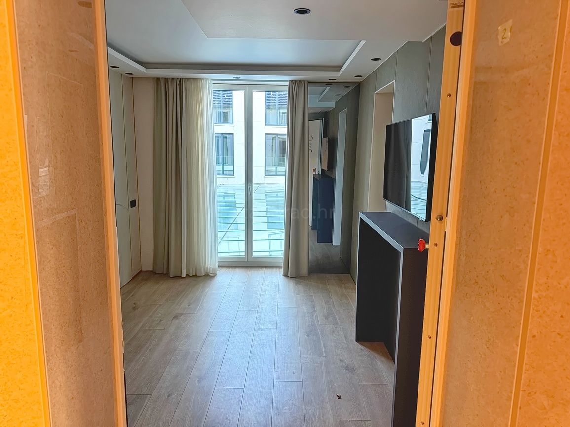 Crikvenica, enosobno stanovanje v moderno zasnovani stavbi!