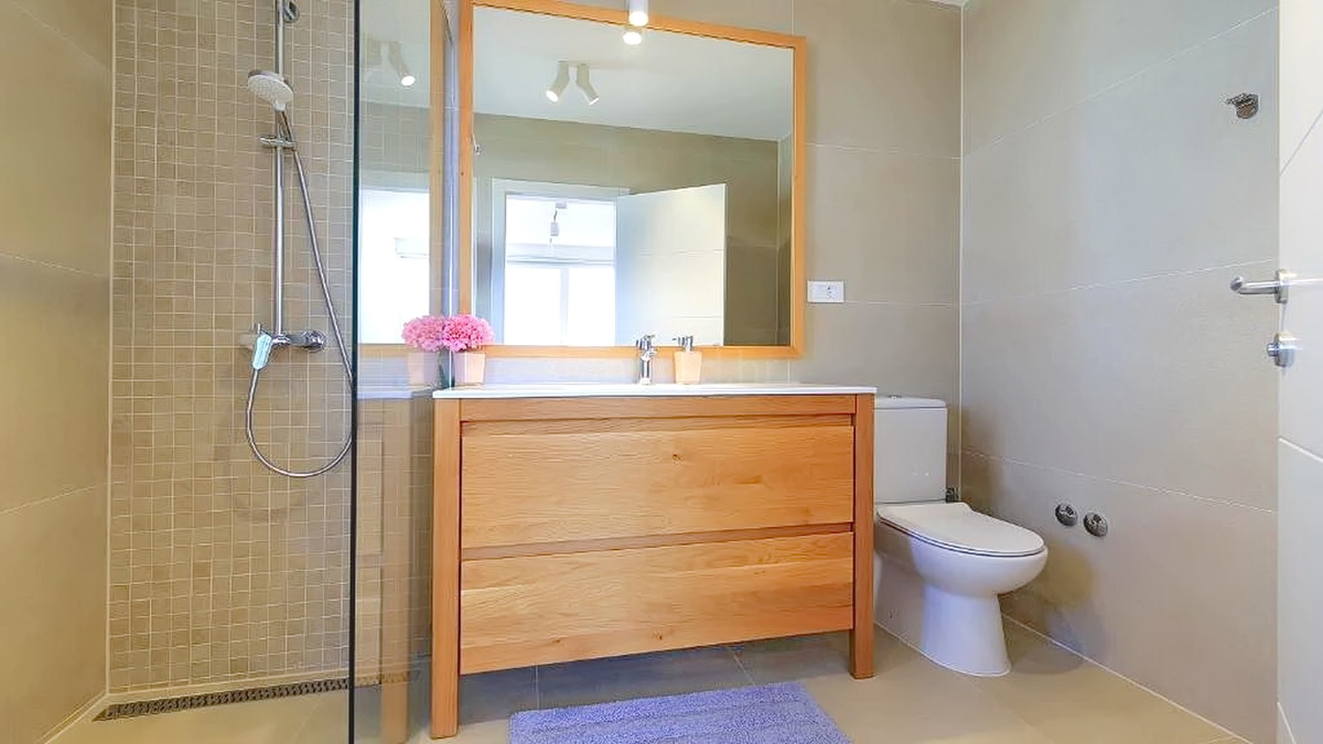 Malinska, luksuzna hiša z bazenom in pogledom na morje!