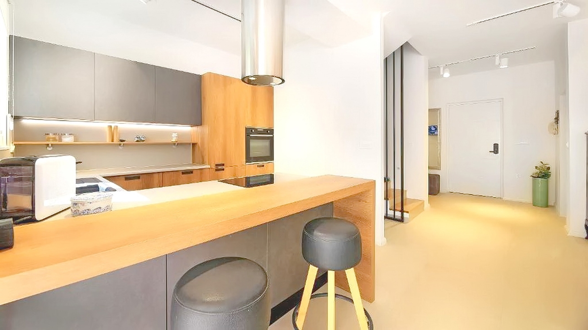 Malinska, luksuzna hiša z bazenom in pogledom na morje!