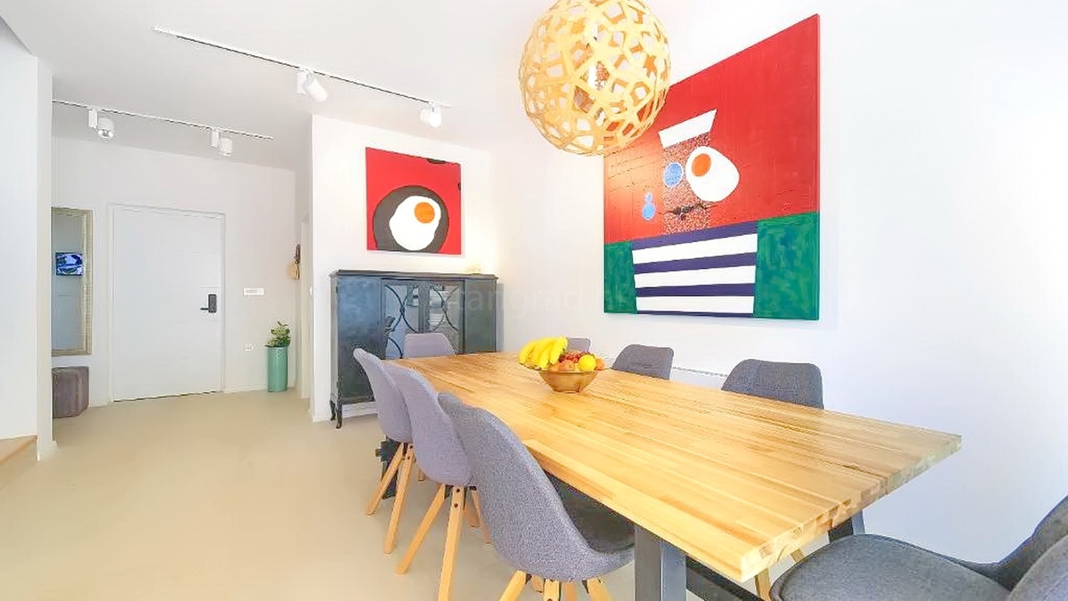 Malinska, luksuzna hiša z bazenom in pogledom na morje!