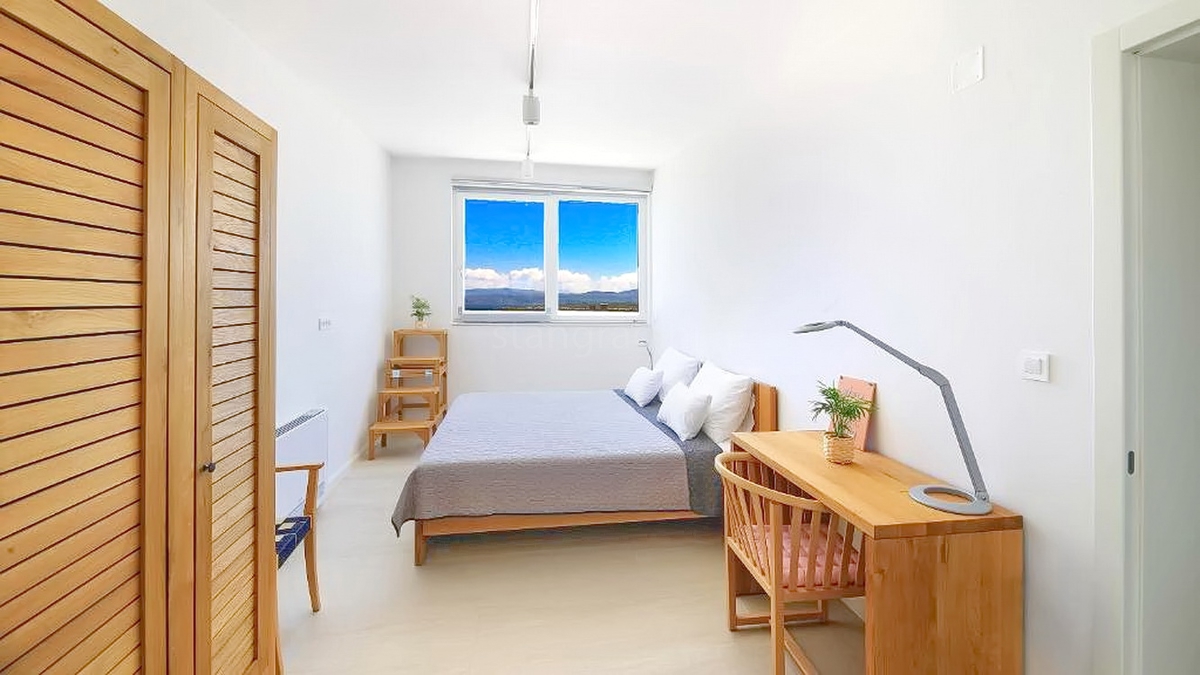 Malinska, luksuzna hiša z bazenom in pogledom na morje!