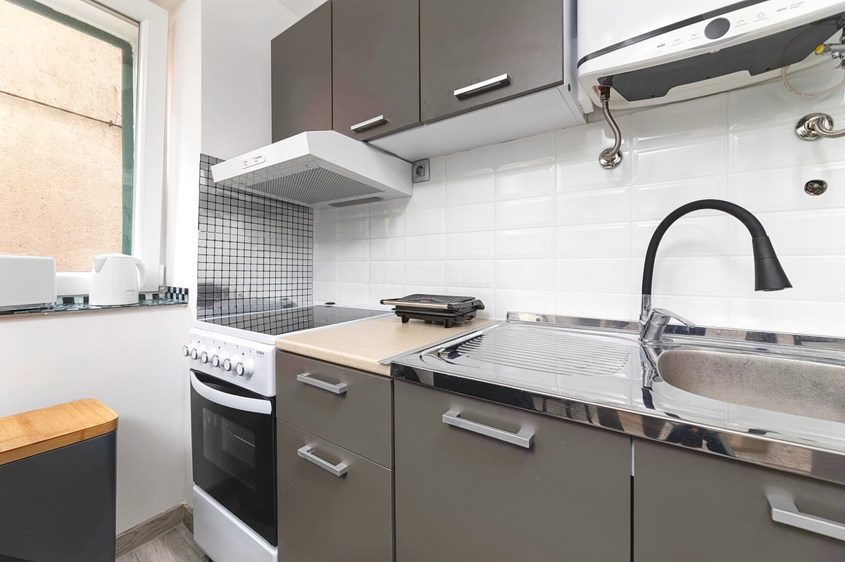 Punat, kamnita hiša z dvema studio apartmajema v bližini morja!