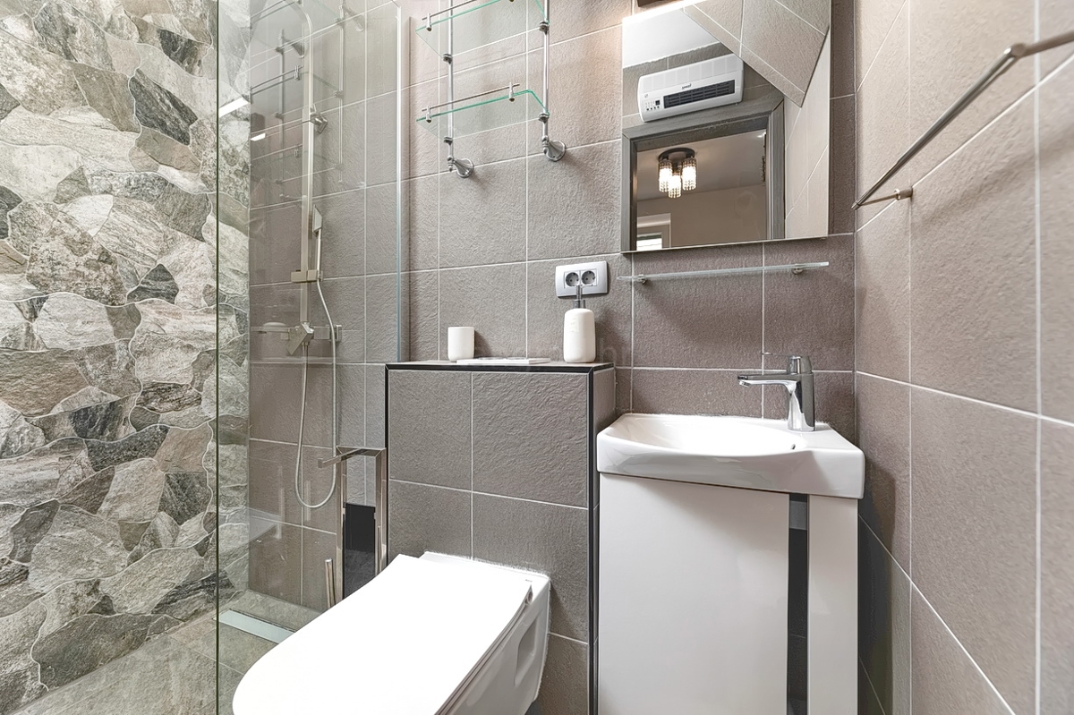 Punat, kamnita hiša z dvema studio apartmajema v bližini morja!