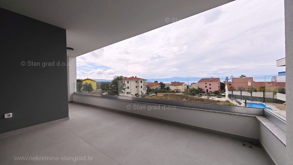 Malinska, prodaja, moderni apartmaji z bazenom in pogledom na morje!