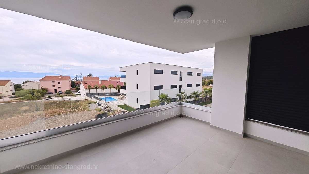 Malinska, prodaja, moderni apartmaji z bazenom in pogledom na morje!