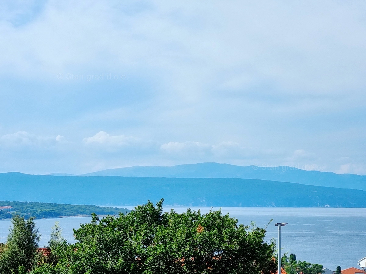 Otok Krk, Malinska, apartma v prvem nadstropju v novogradnji, prodaja!