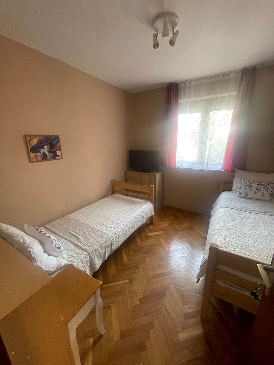 Hiša v Valbandonu, 181m2